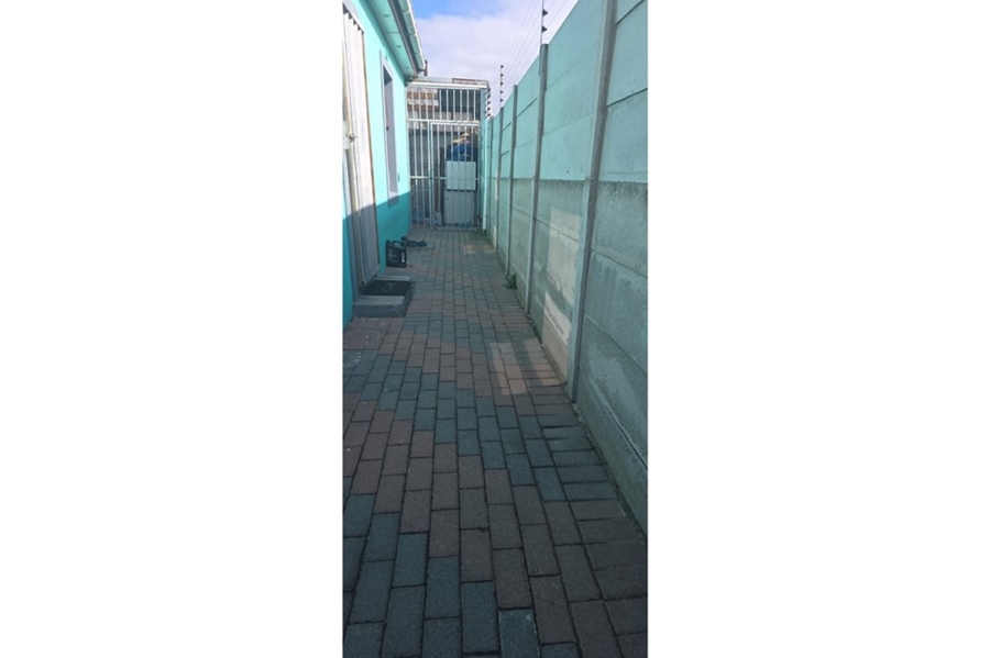 3 Bedroom Property for Sale in Highlands Estate Western Cape